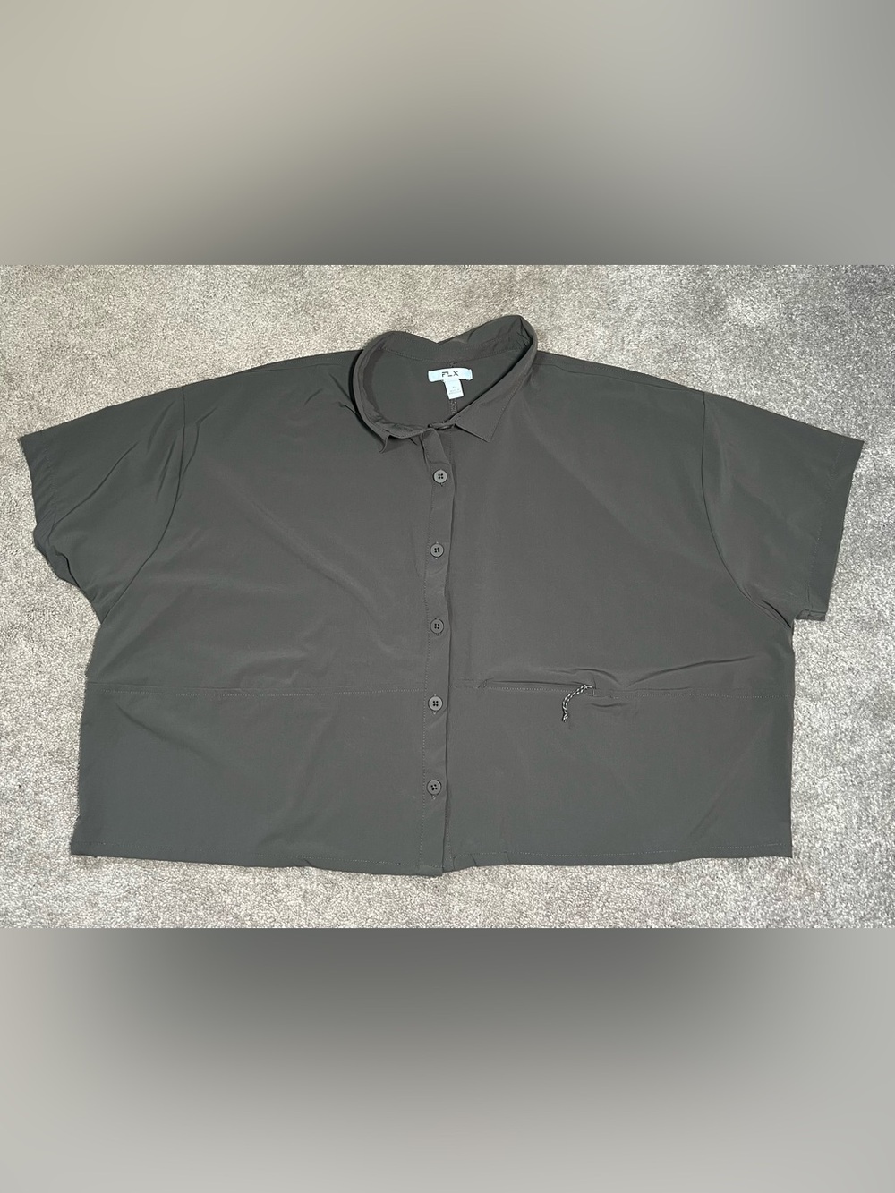 FLX Cropped Active Button Down T Shirt Short Sleeve Grey size XL
